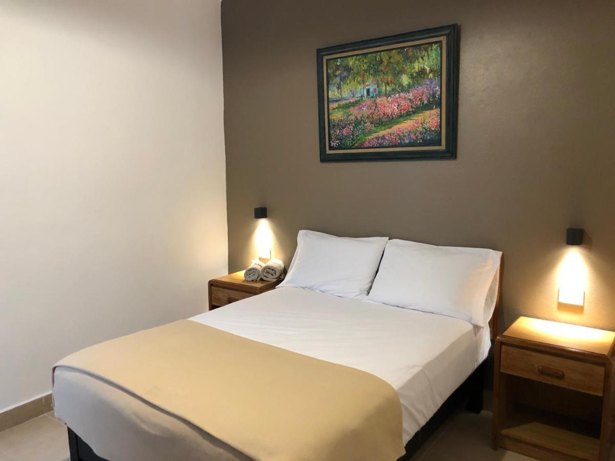 סאן מיגל דה אלנדה Hostel Inn מראה חיצוני תמונה