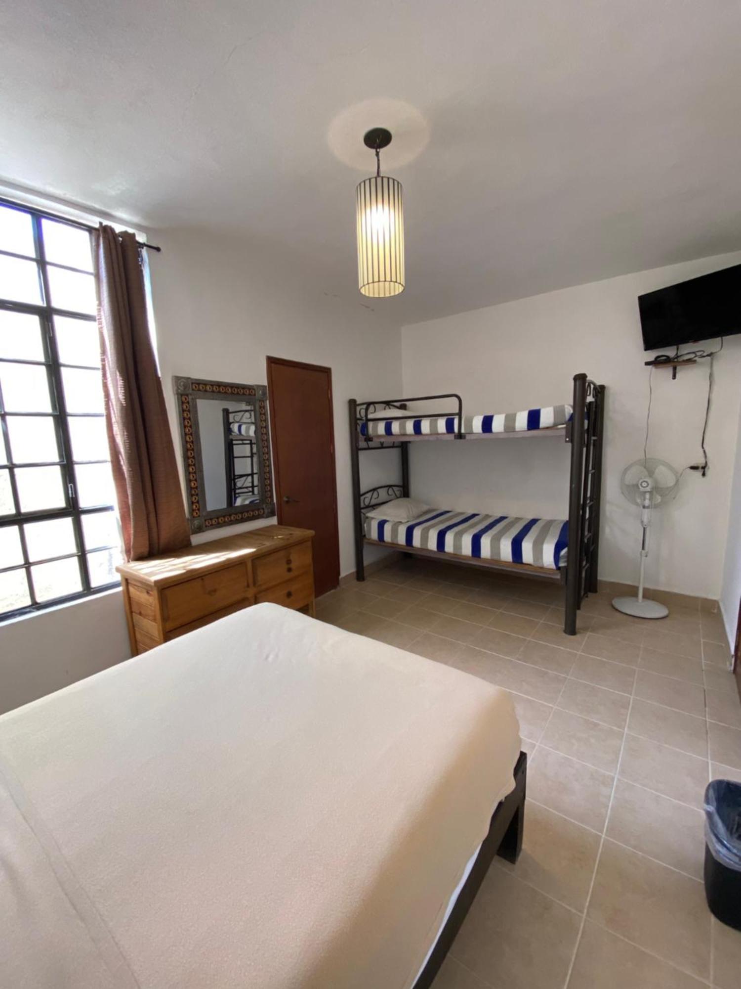 סאן מיגל דה אלנדה Hostel Inn מראה חיצוני תמונה