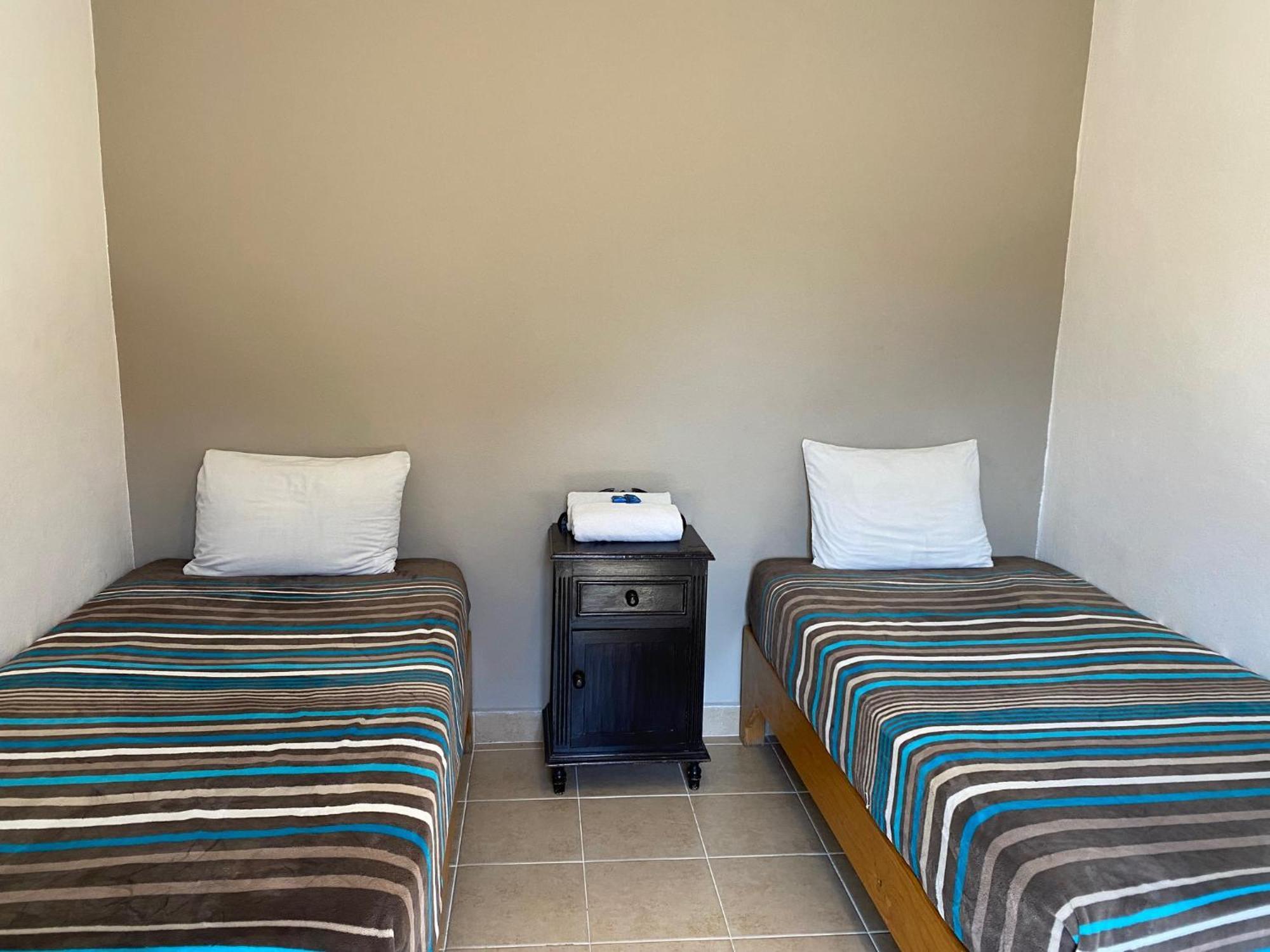 סאן מיגל דה אלנדה Hostel Inn מראה חיצוני תמונה
